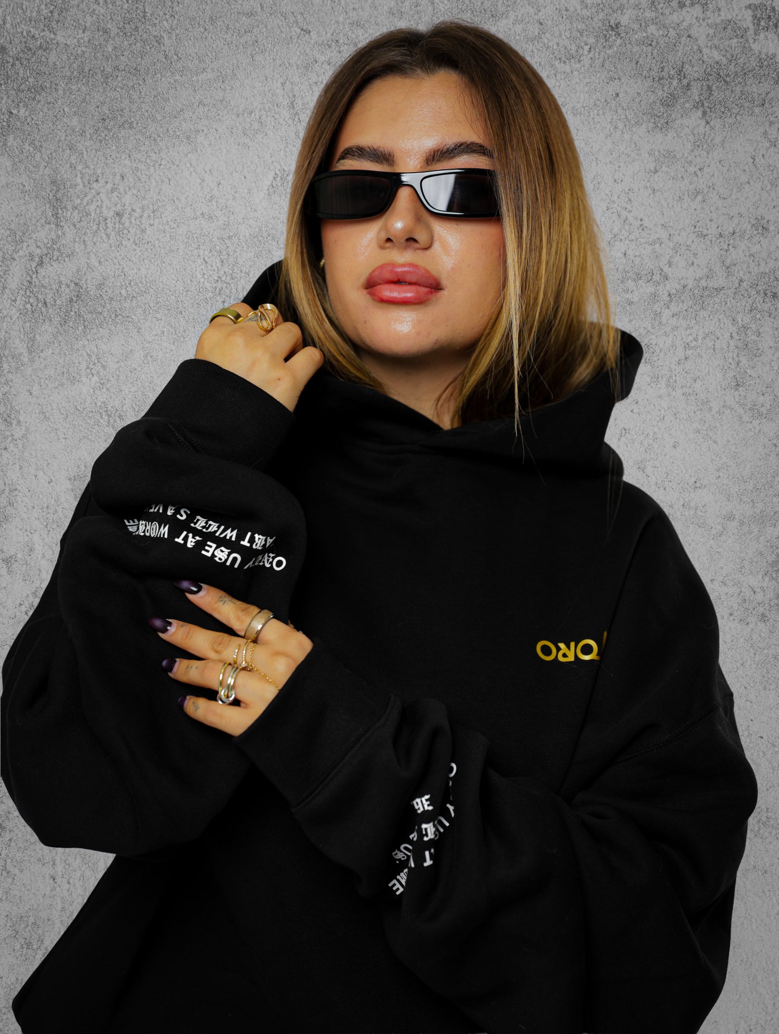 STHGWOO3 - Signature Hoodie